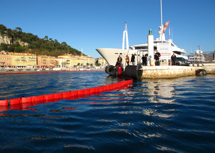 Barrage Barracuda anti-pollution port rivière - 1